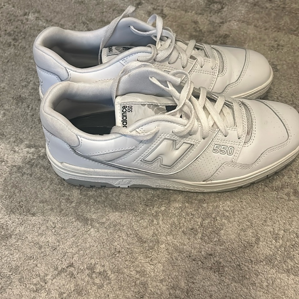 New Balance 550 Men's 9.5 Sneakers